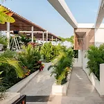 Apartamento cerca al centro, edificio Dominique