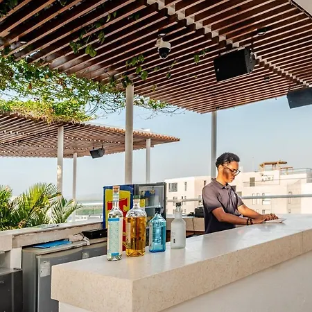 Cerca Al Centro, Edificio Dominique * Cartagena