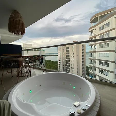 Cerca Al Centro, Edificio Dominique Apartment Cartagena